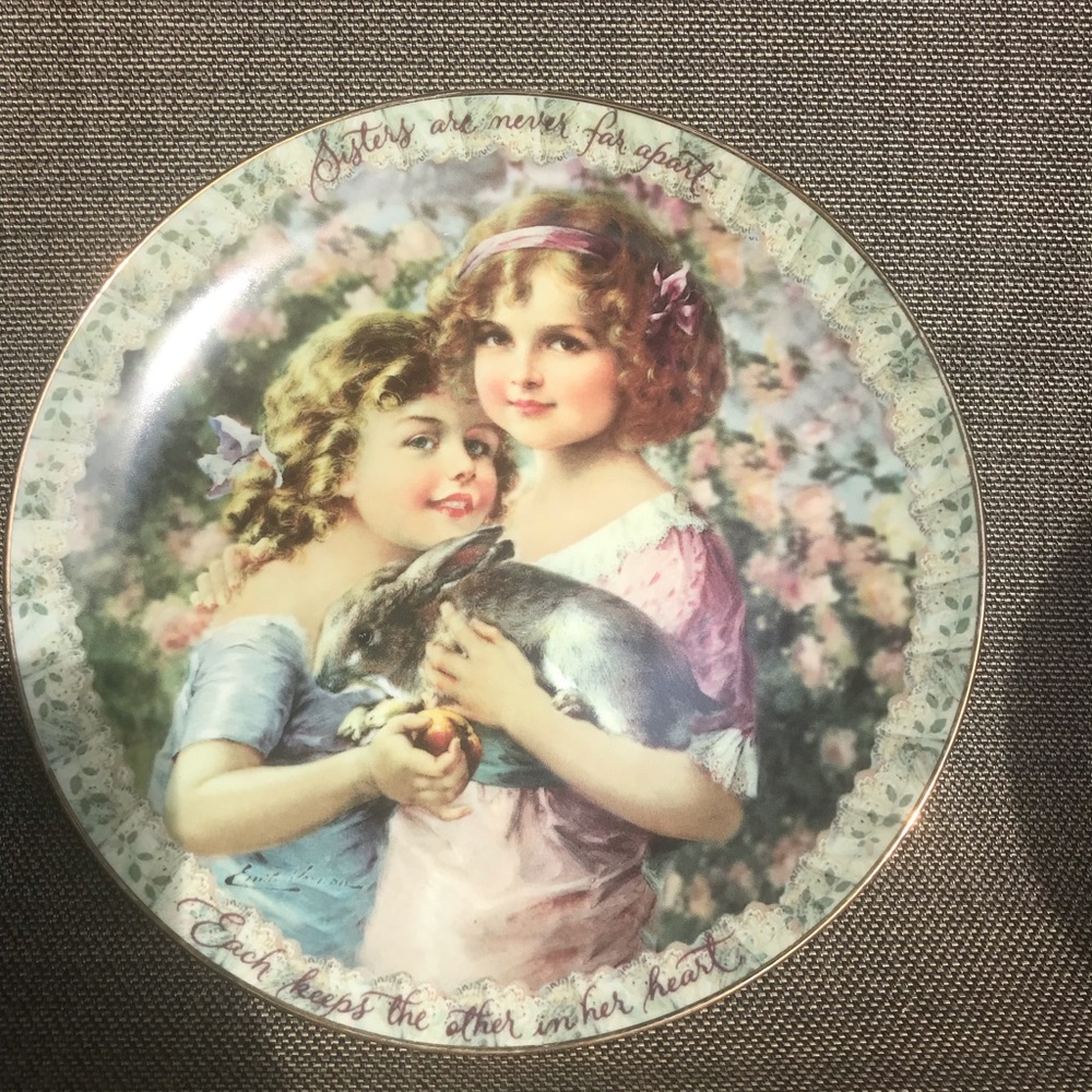 Bradford exchange sisters plate